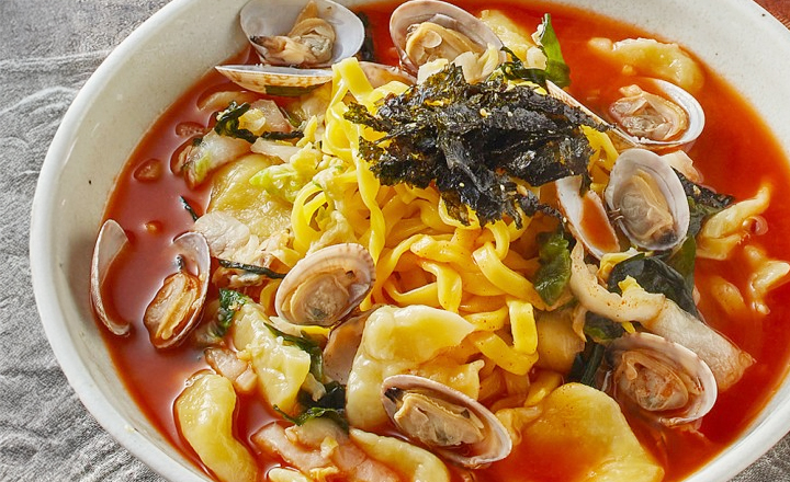 인기 맛집<BR>팔공산 칼제비