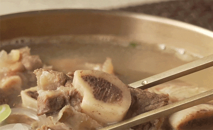 사골육수<br>진심 갈비탕